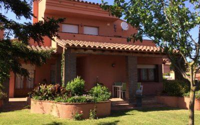 Casa unifamiliar en venda, Avinyonet de Puigventós | Ref. 72